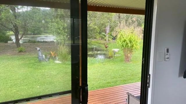 Private Country 1 Bedroom Cabin Landsborough 0*,