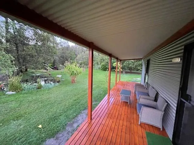 Private Country 1 Bedroom Cabin Landsborough