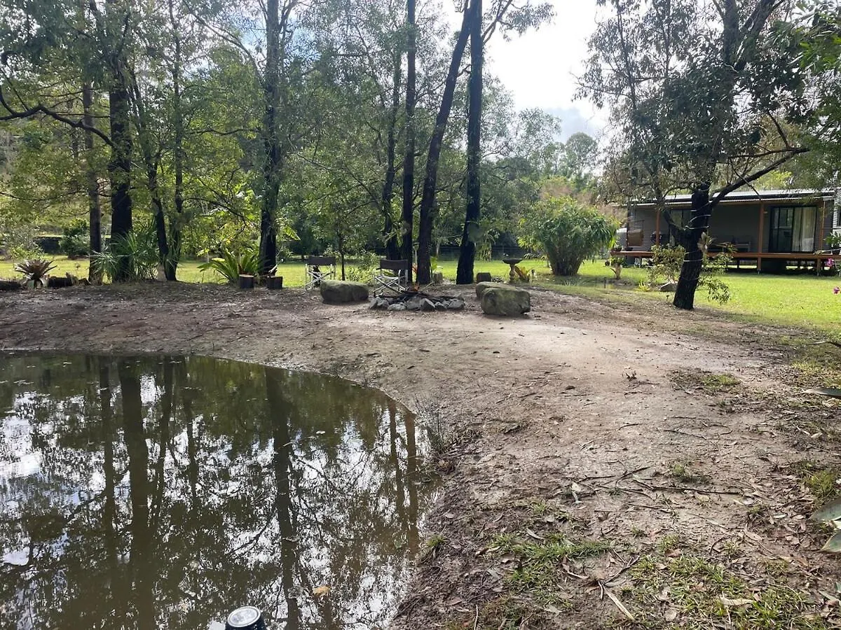 Private Country 1 Bedroom Cabin Landsborough